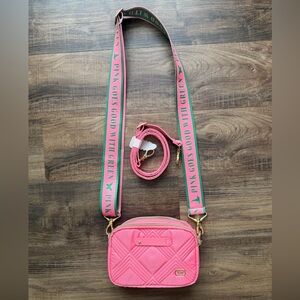 Lug x Wicked Pink Quilted Convertible Crossbody Coupe 2 SE, w/2 straps. Like New